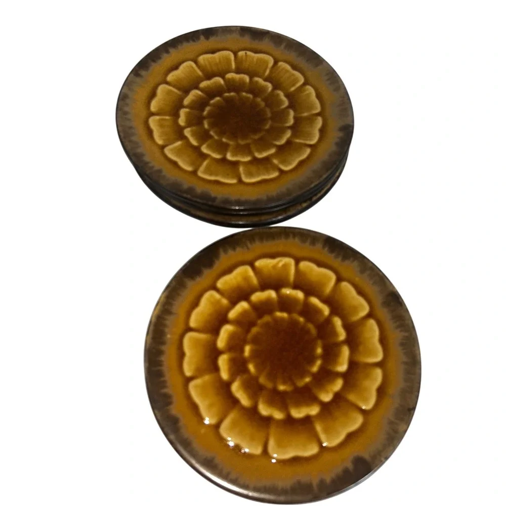 Pier 1‎ Akita Earthenware Plates Set of 4 Brown Gold Floral Design Lotuas Flower
